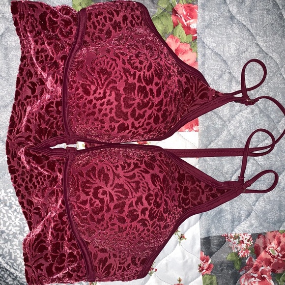 Bralettes - Picture 2 of 4